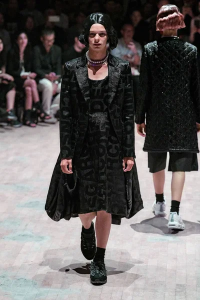 Look 7